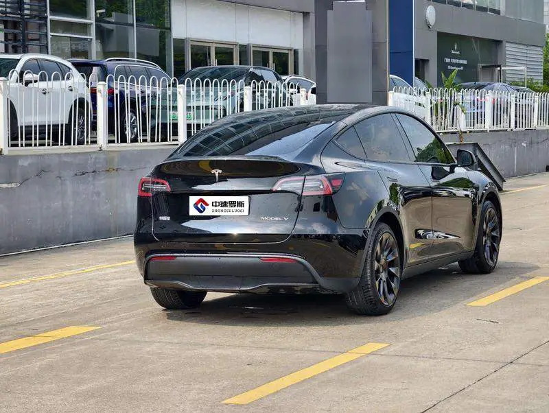 Model Y 2022 facelifted rear-wheel drive version — 6