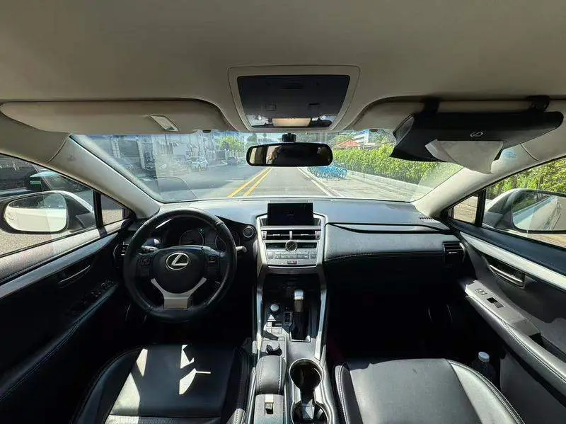 Lexus NX 2015 200 Front-Drive Edition — 7