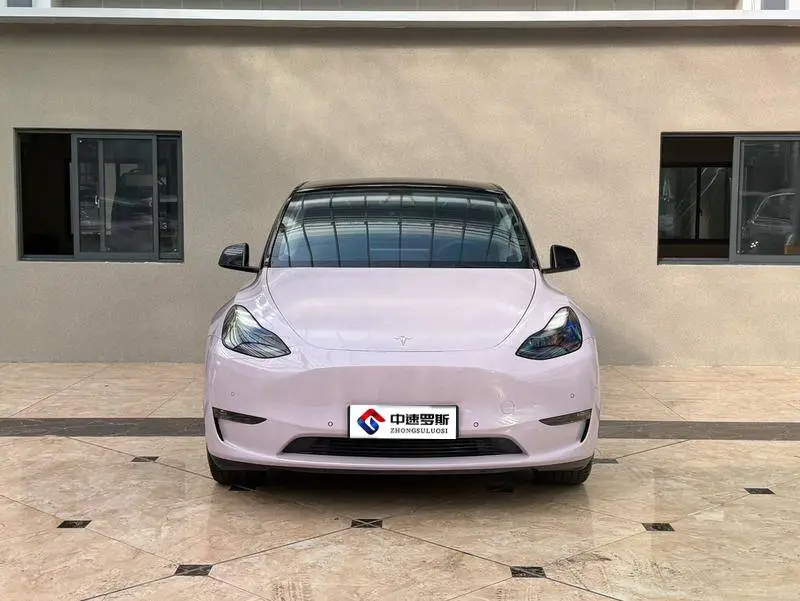 Model Y 2021 Long Range All-Wheel Drive — 2