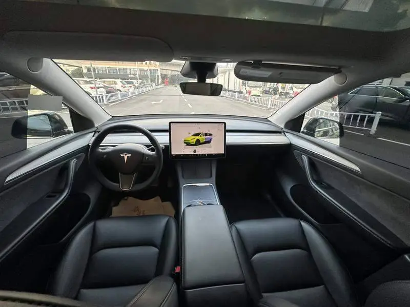 Model Y 2024 rear-wheel drive version — 7