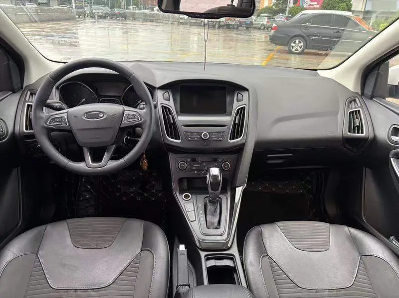 Fox 2015 EcoBoost 180 Automatic Elite Sedan — 7