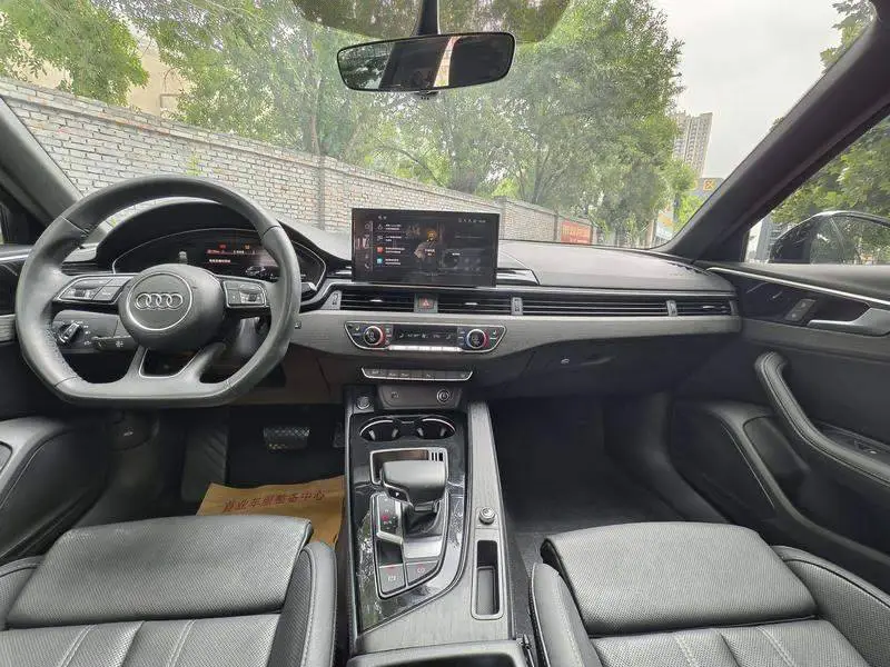 Audi A4L 2023 40 TFSI Luxury Dynamic Edition — 8