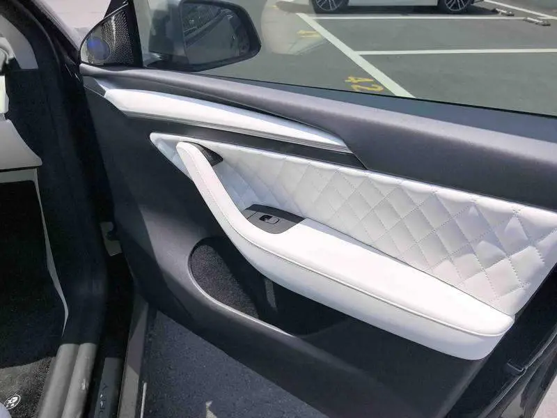Model Y 2022 rear-wheel drive version — 10
