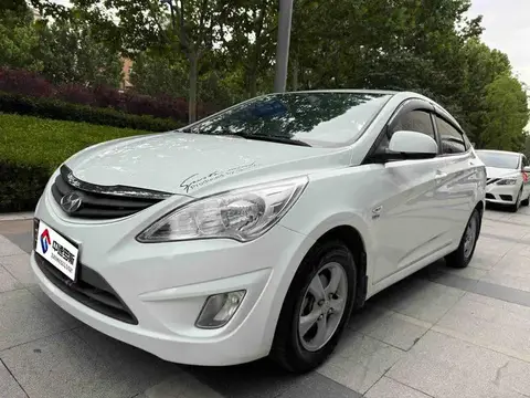 Rena 2010 Sedan 1.4L Manual Comfort GS
