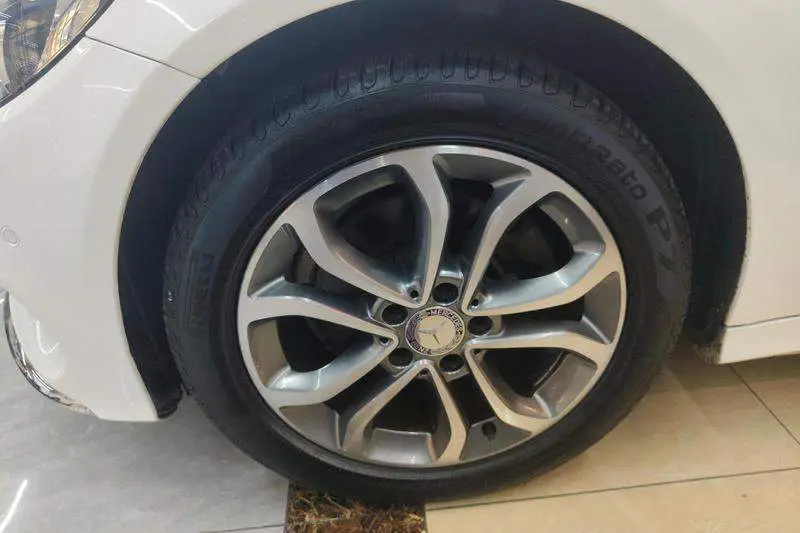 Mercedes-Benz C-Class 2015 C 180 L Sport — 8