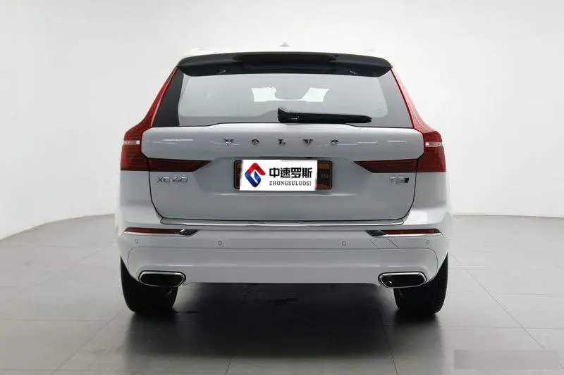 Volvo XC60 2021 T5 4WD Zhiyuan Deluxe Edition — 3