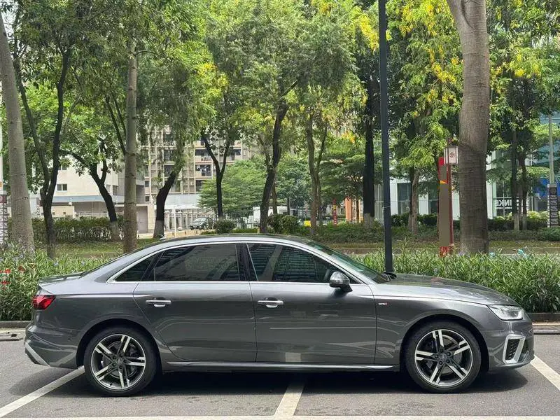 Audi A4L 2020 40 TFSI quattro Luxury Dynamic Edition — 5