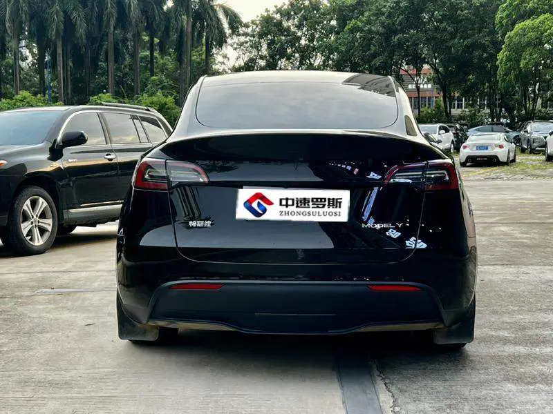 Model Y 2022 facelifted rear-wheel drive version — 5