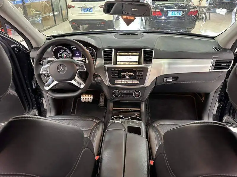 Mercedes-Benz M-Class AMG 2012 AMG ML 63 — 12