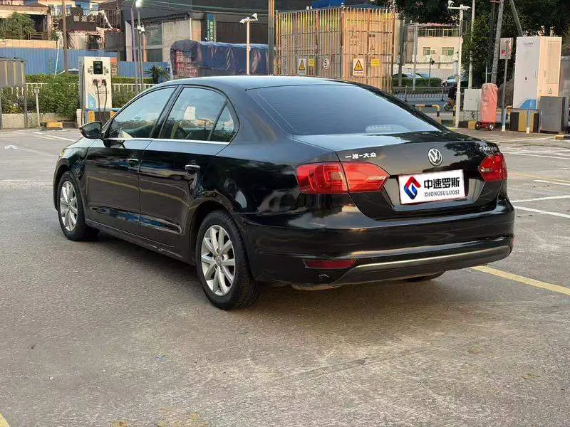 Sagitar 2012 1.6L Automatic Comfort — 4
