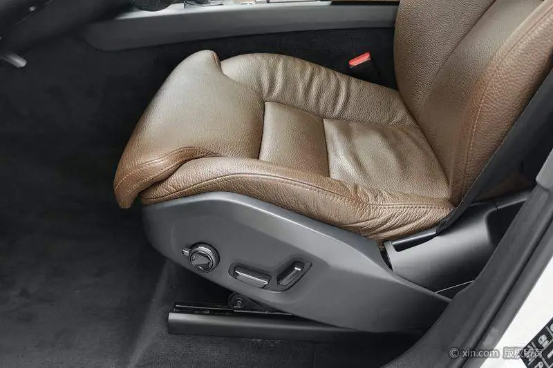 Volvo XC60 2021 T5 4WD Zhiyuan Deluxe Edition — 18