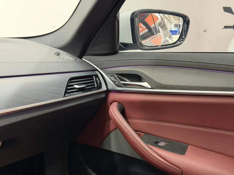 BMW 5 Series 2023 530Li xDrive M Sport Package — 8
