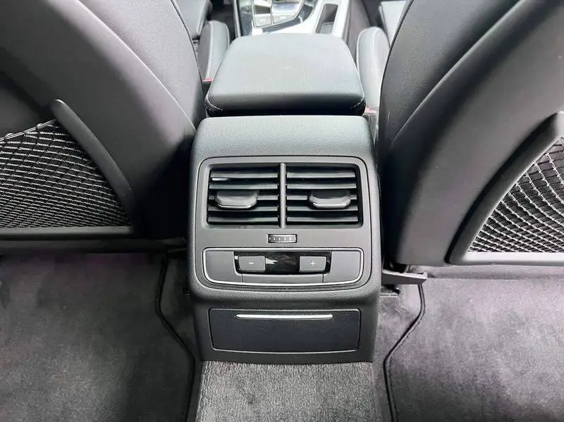 Audi A4L 2022 40 TFSI Stylish and Dynamic — 11