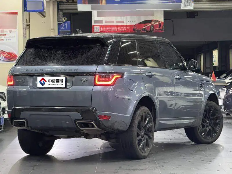 Range Rover Sport 2019 3.0 L6 HSE DYNAMIC — 2