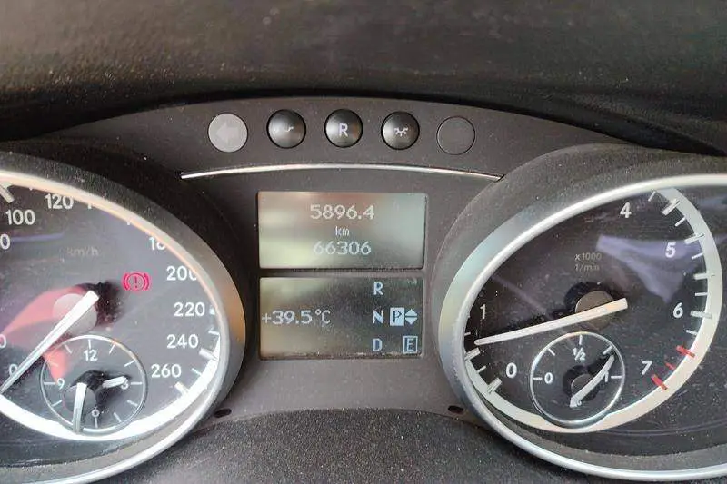 Mercedes-Benz R-Class 2015 R 320 4MATIC Luxury — 12