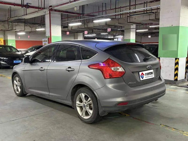 Fox 2012 Sedan 1.6L Automatic Comfort — 4