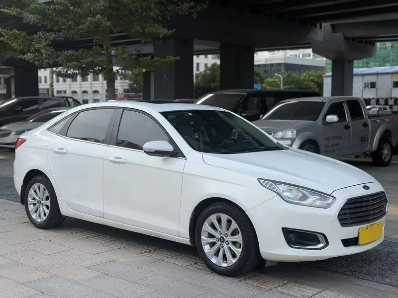 Furis 2015 1.5L Automatic Fashion Model — 3