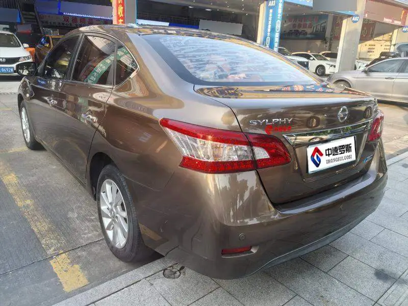 Sylphy 2014 1.6XV CVT Premium Edition — 3