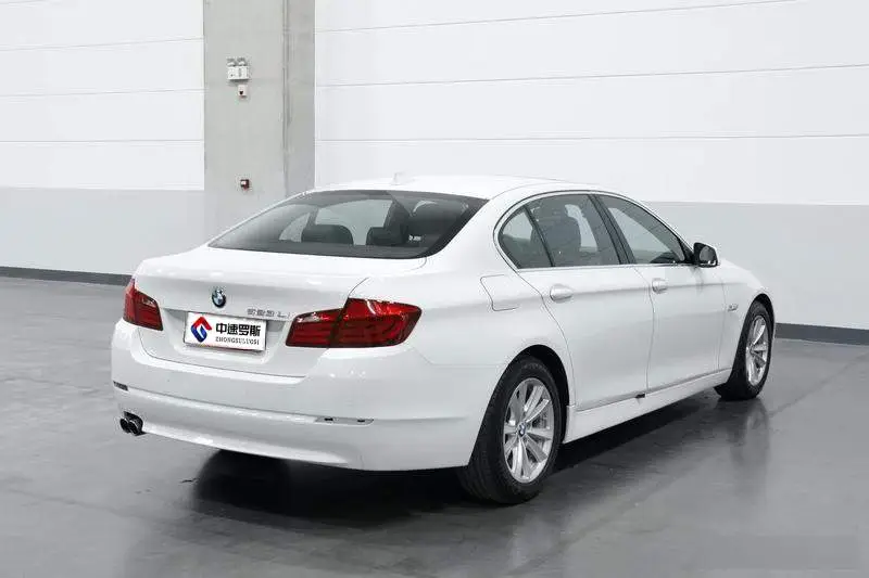 BMW 5 Series 2011 523Li Luxury Model — 4
