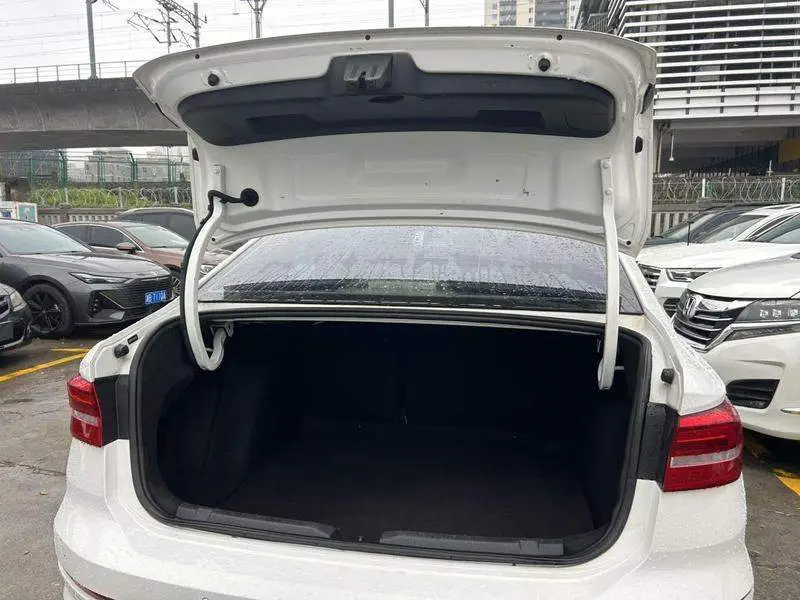 Lavida 2018 1.5L Automatic Fashion Edition National V — 17