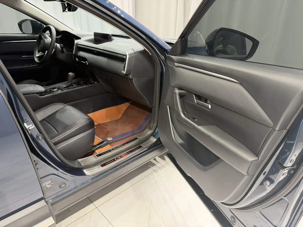Mazda CX-50 2023 2.0L Leading Edition — 17
