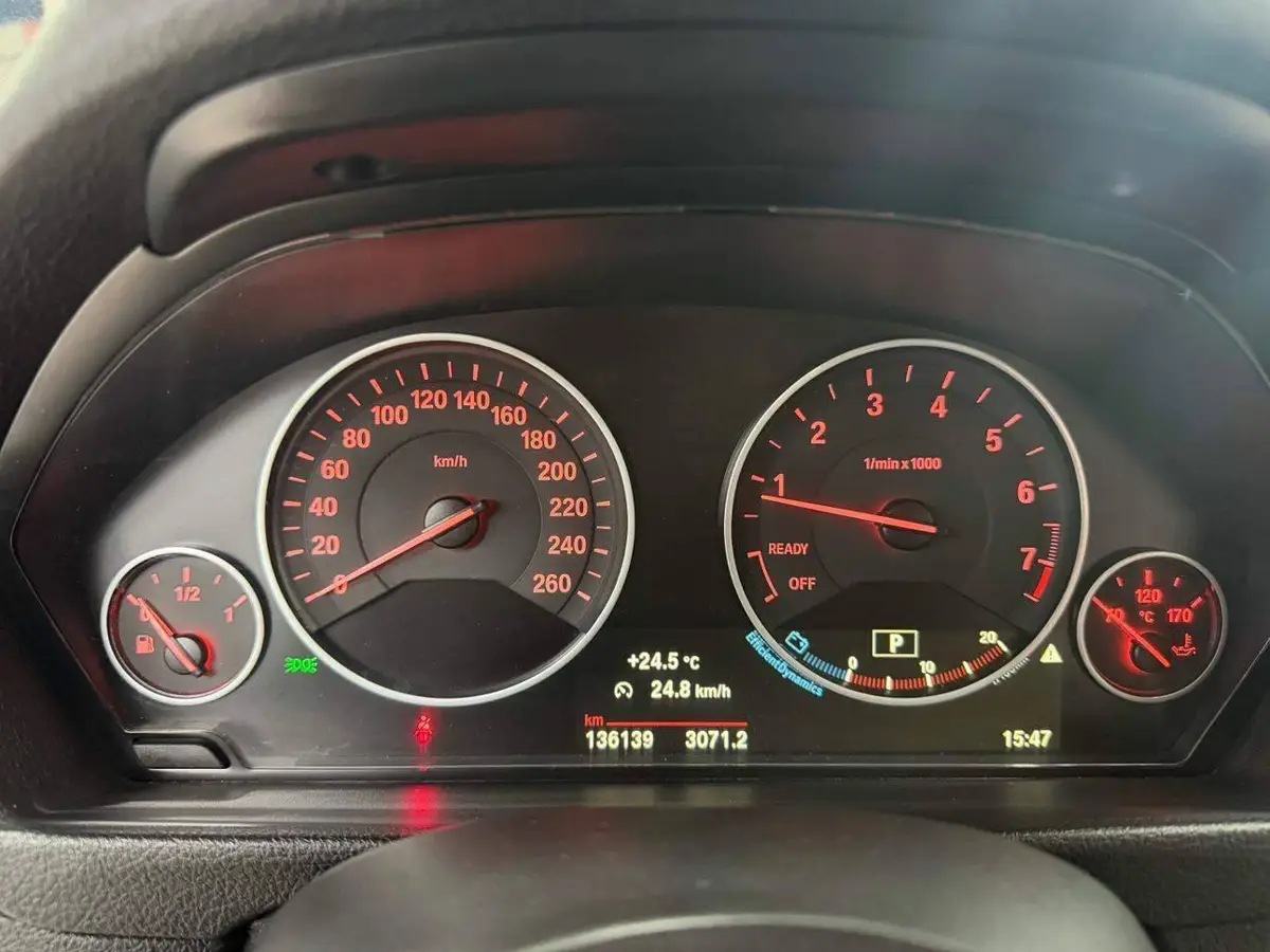BMW 3 Series 2013 320Li Luxury Design Package — 7