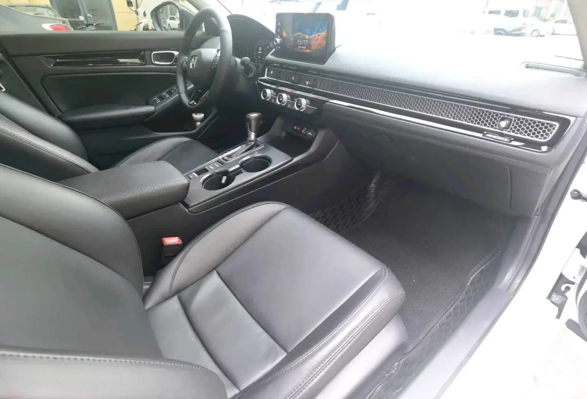 Civic 2023 240TURBO CVT Power Edition — 9