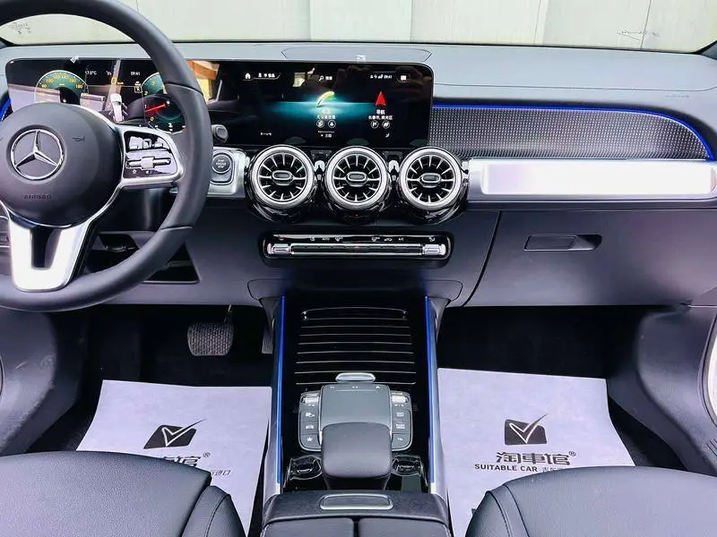 Mercedes-Benz GLB 2023 GLB 220 Dynamic — 9