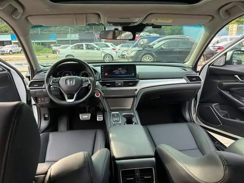 Accord 2022 Sharp Hybrid 2.0L Sharp Cool Edition — 8