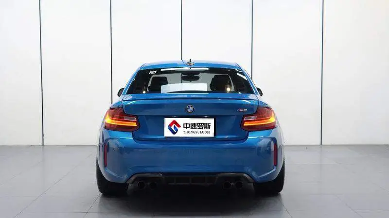 BMW M2 2016 M2 — 5