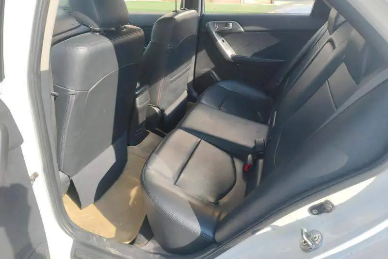 Freddy 2011 1.6L AT Premium — 16