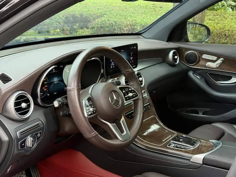 Mercedes-Benz GLC 2020 GLC 300 L 4MATIC Dynamic — 13