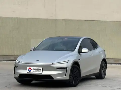 Model Y 2025 rear-wheel drive version