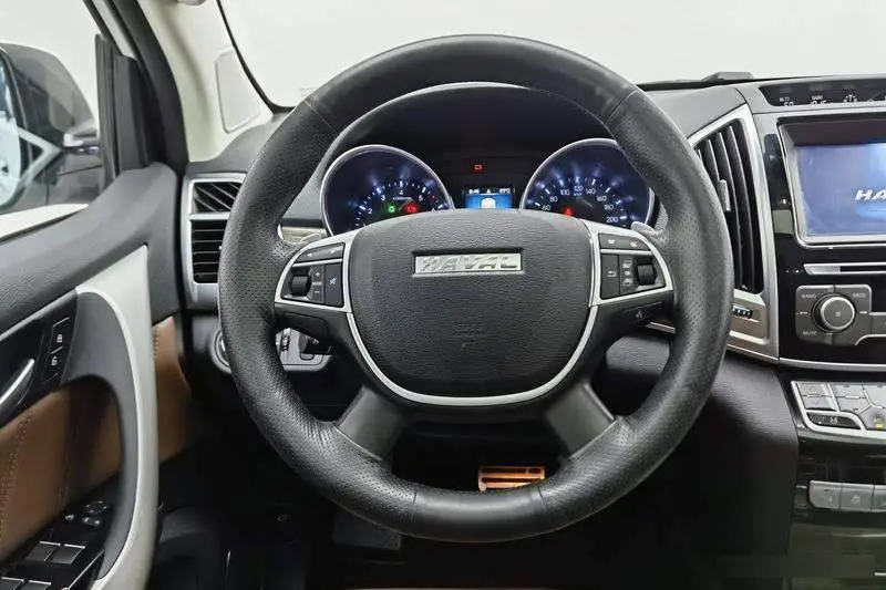 Haval H9 2016 2.0T 4WD Luxury 7 Seaters — 14