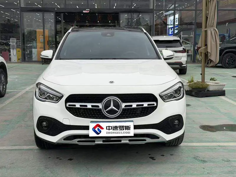 Mercedes-Benz GLA 2023 GLA 220 — 2