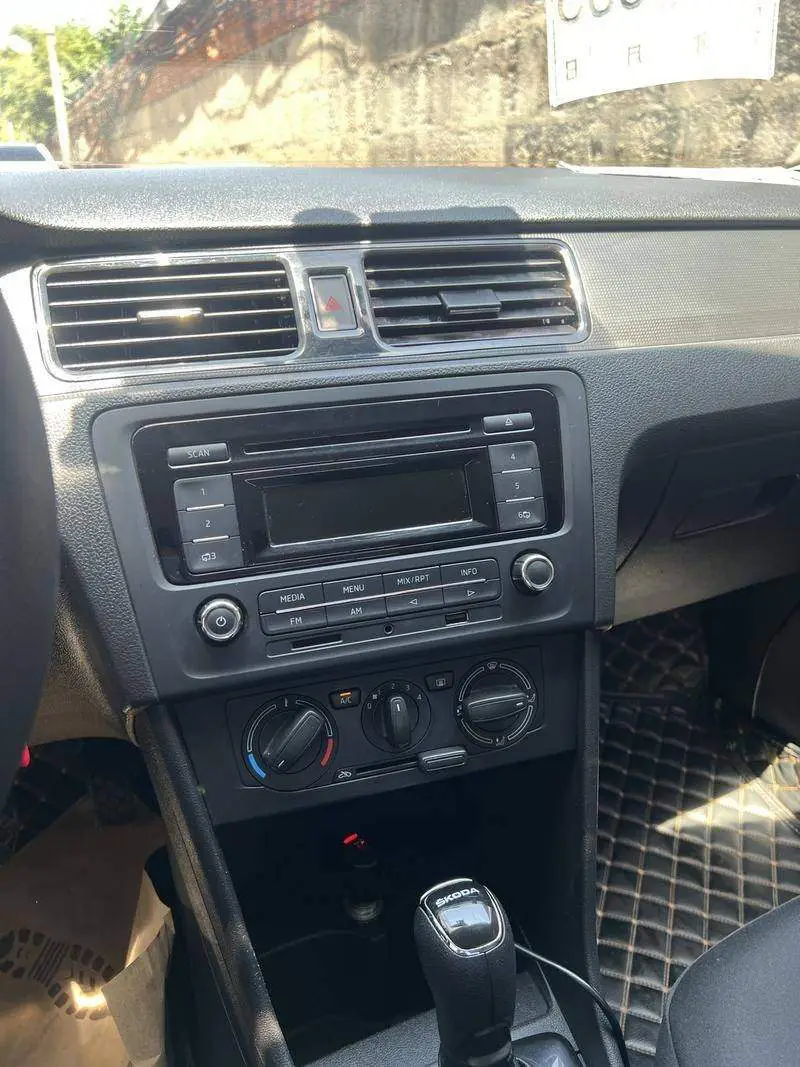 Xindong 2014 1.6L Automatic Enjoy Edition — 5