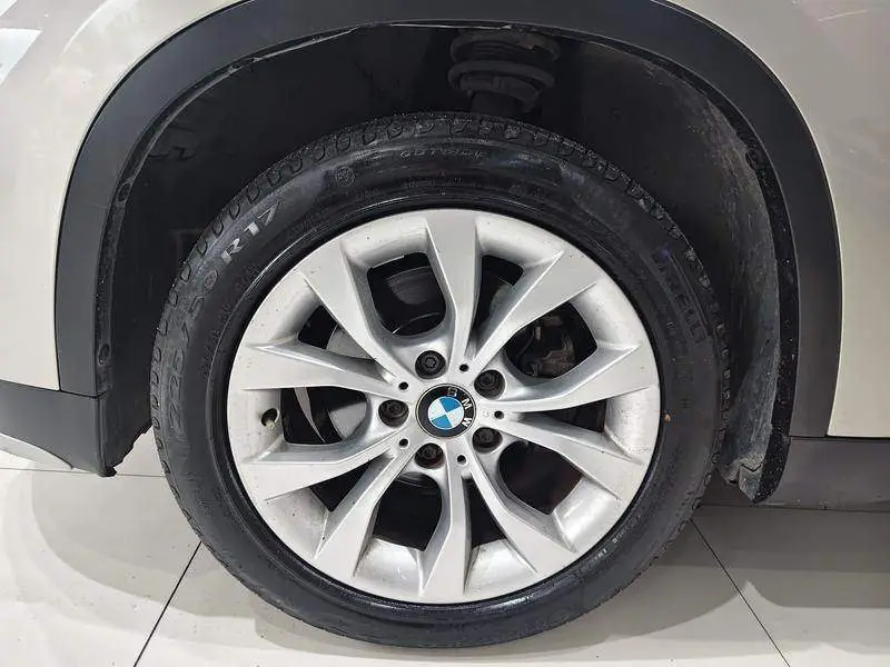 BMW X1 2014 sDrive18i Fashion — 9