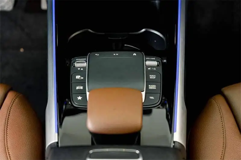 Mercedes-Benz GLB 2022 GLB 200 Dynamic — 9