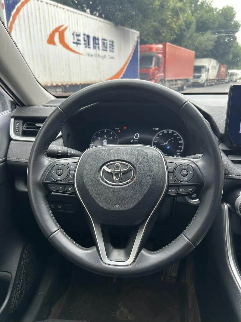 RAV4 Rongfang 2023 2.0L CVT 2WD Fashion Edition — 12