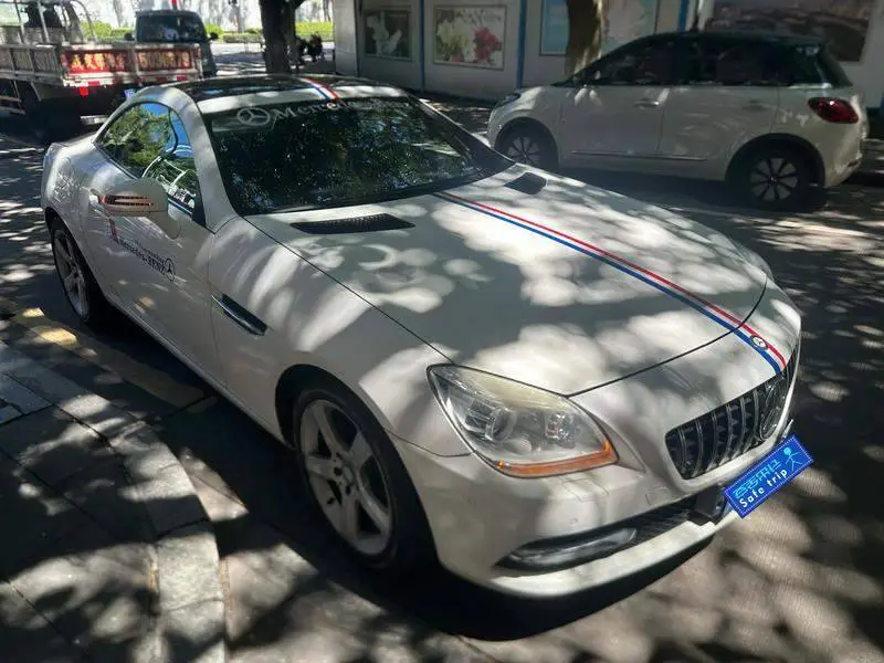 Mercedes-Benz SLK-Class 2011 SLK 200 Fashion — 2