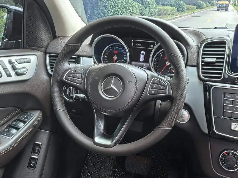 Mercedes-Benz GLS 2017 GLS 400 4MATIC Fashion Edition — 14