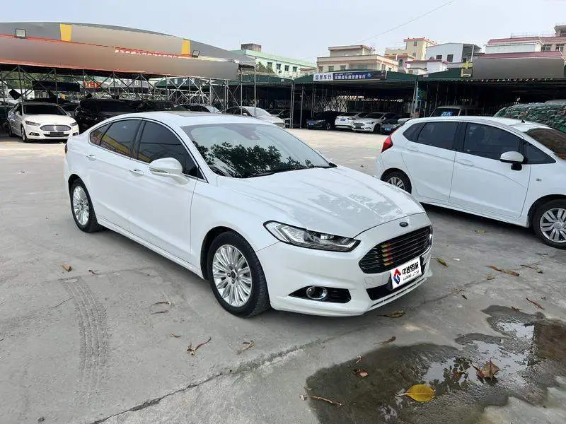Mondeo 2013 2.0L GTDi200 Luxury Model — 3