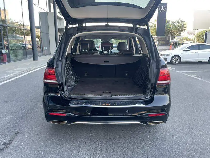 Mercedes-Benz GLE 2018 GLE 320 4MATIC Dynamic Collector's Edition — 18