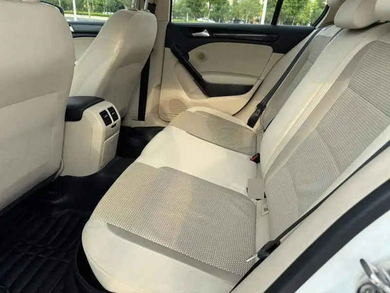 Golf 2011 1.6 Manual Comfort — 11