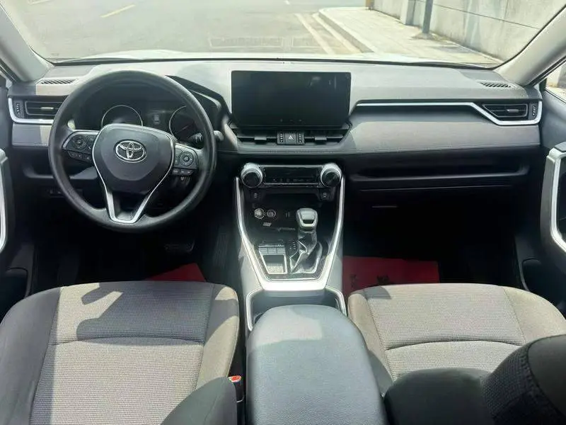 RAV4 Rongfang 2024 2.0L CVT 2WD Urban Edition — 7