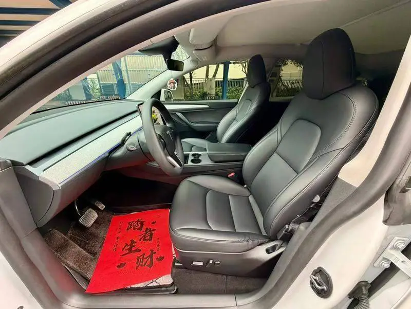 Model Y 2023 rear-wheel drive version — 12