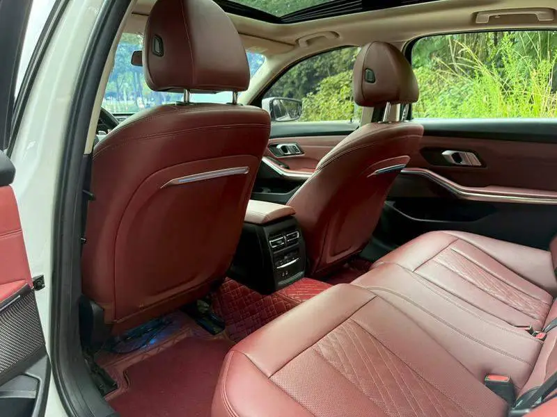 BMW 3 Series 2023 320Li M Sport Package — 9
