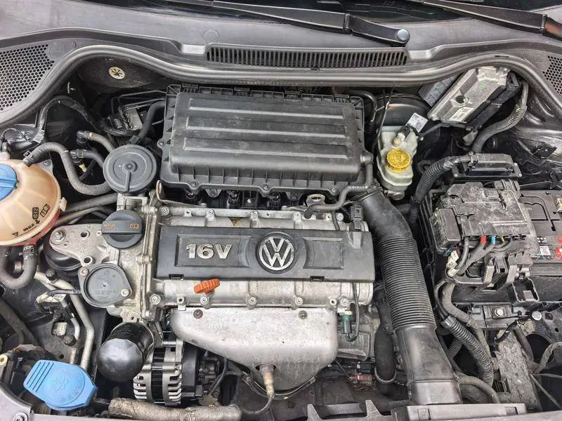 Polo 2013 1.6L Automatic Luxury Edition — 7
