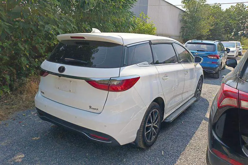 Song MAX 2018 1.5T Automatic Intelligent Connection Luxury 6 Seaters — 3