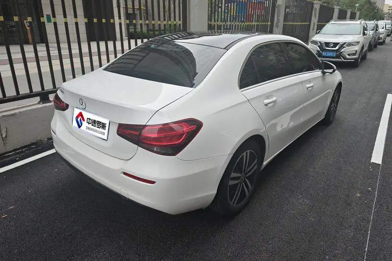 Mercedes-Benz A-Class 2021 A 180 L — 3
